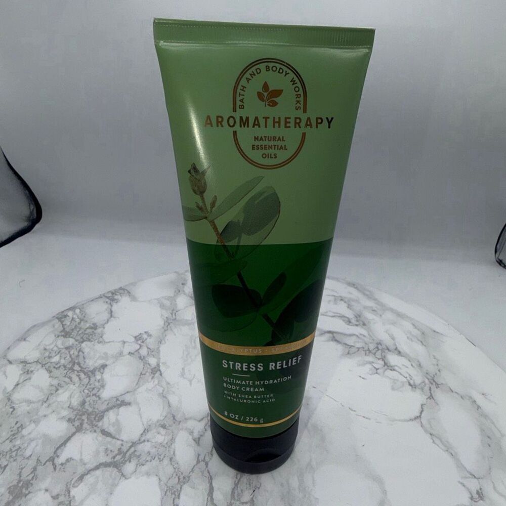 BATH & BODY WORKS Eucalyptus Spearmint Stress Relief Body Cream-8oz